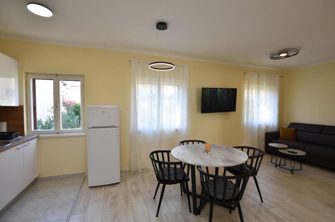 Apartment Ruzica Primošten Exterior foto